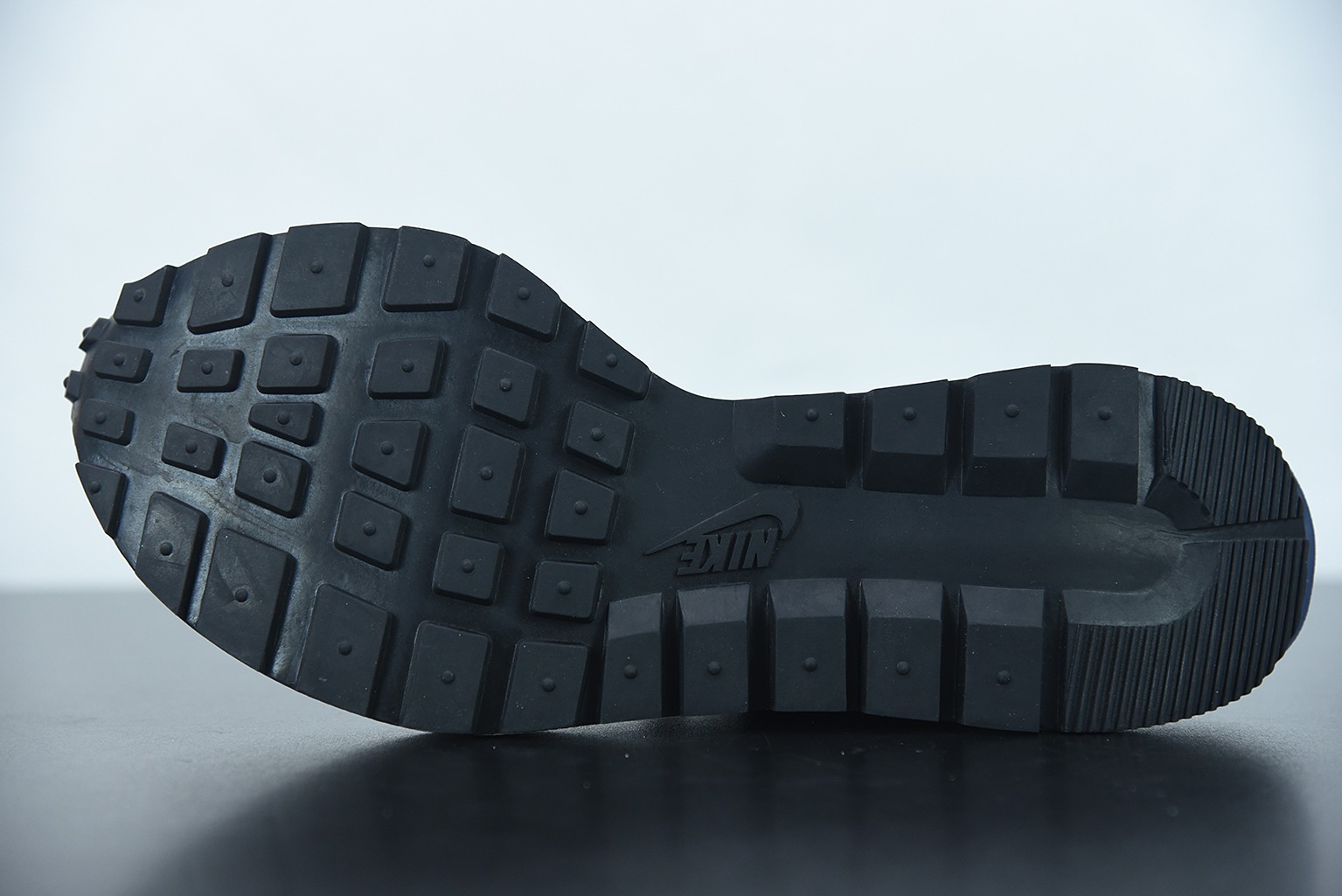 Sacai x VaporWaffle 3.0 华夫3.0走秀款概念休闲运动鞋 货号:DD1875-200