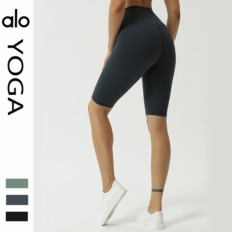 Alo capri yoga black