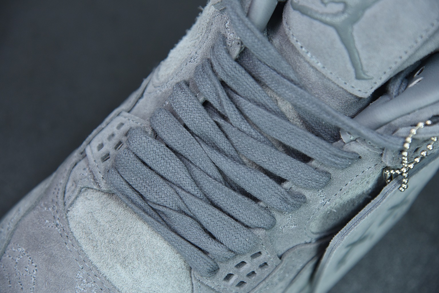 KAWS x Air Jordan 4 Black AJ4 灰麂皮限量联名 夜光水晶中帮男士运动鞋930155-003