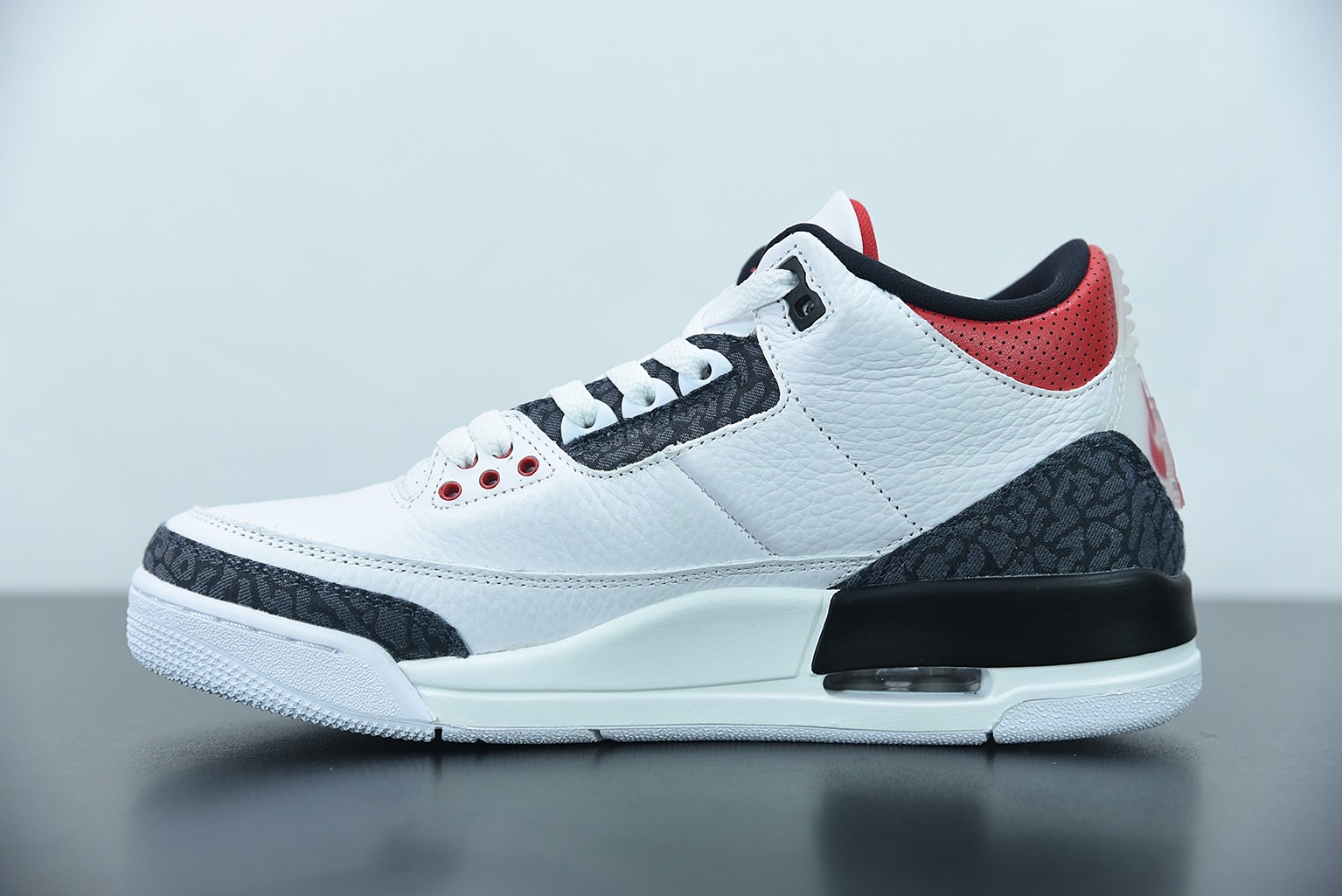 Air Jordan 3 SE DNM“Fire Red”AJ3 乔3火焰红 牛仔拼色运动鞋中帮篮球鞋