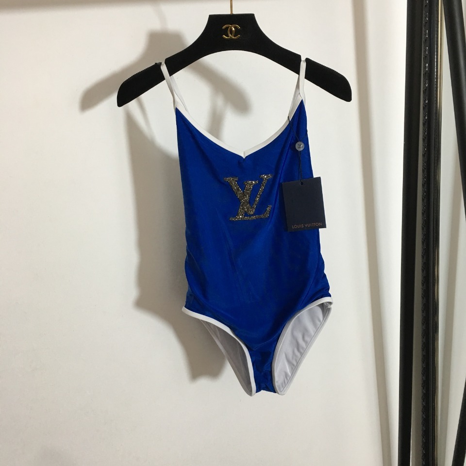 款号20214jsdzej LV*新款钉钻字母吊带连体泳衣，蓝色，S-XL,154wwezeldyde0