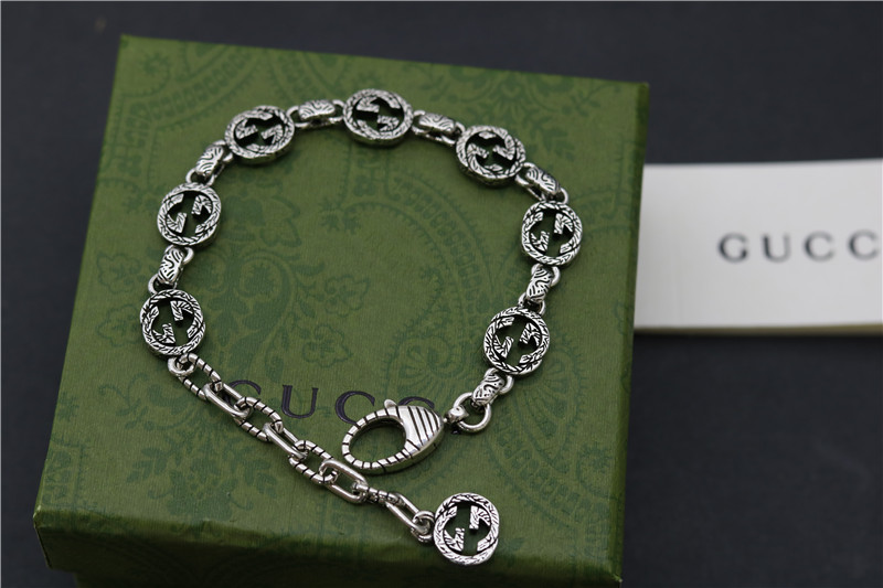 NO:109379,Trendy brand Gucci Gucci interlocking double G engraved rattan bracelet for men and women, jewelry boutique, gucci, gucci, bracelet19860909潮牌Gucci 古驰互扣式双G雕刻藤纹男女款手链,饰品精品,gucci,gucci,bracelet,Jewelry