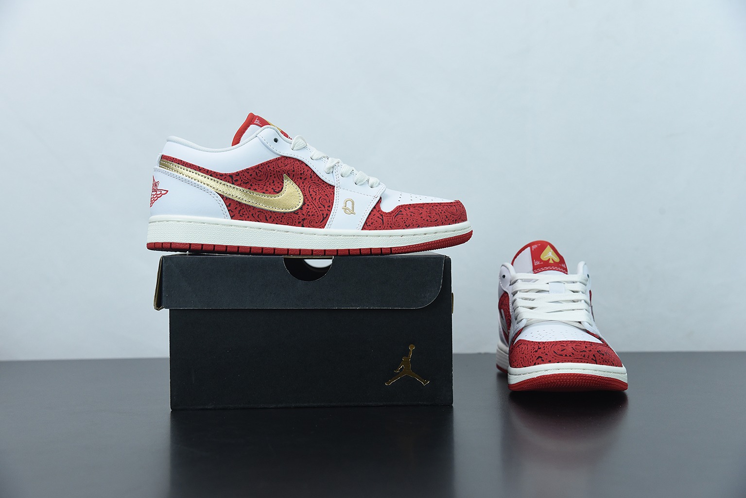 Air Jordan 1 Low AJ1白红金扑克 低帮篮球鞋 货号：DJ5185-100