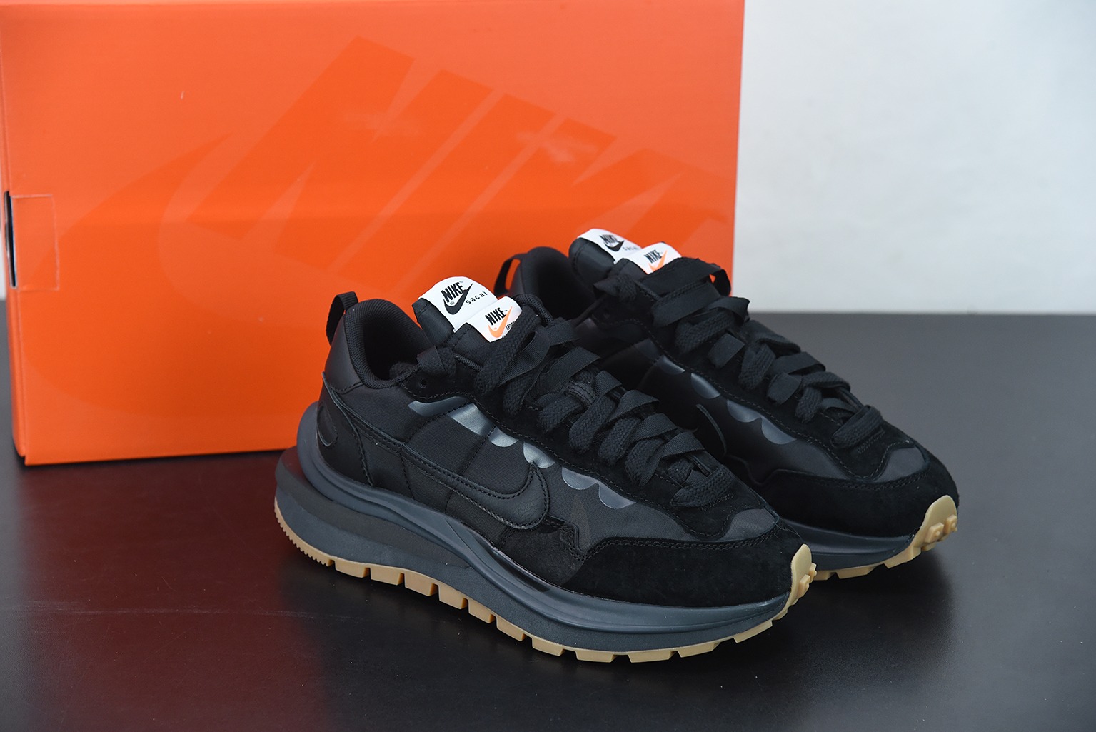 M05M5 TOP纯原出货 Sacai X NK regasus vaporrly SP 华夫三代3.0走秀运动跑鞋 货号:DD1875-001