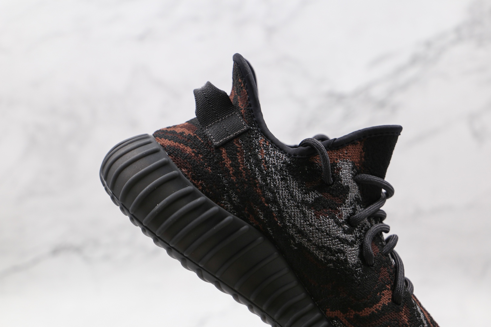 椰子350 V2 黑色 暴龙兽 三色迷彩 YEEZY BOOST 350 V2 运动鞋