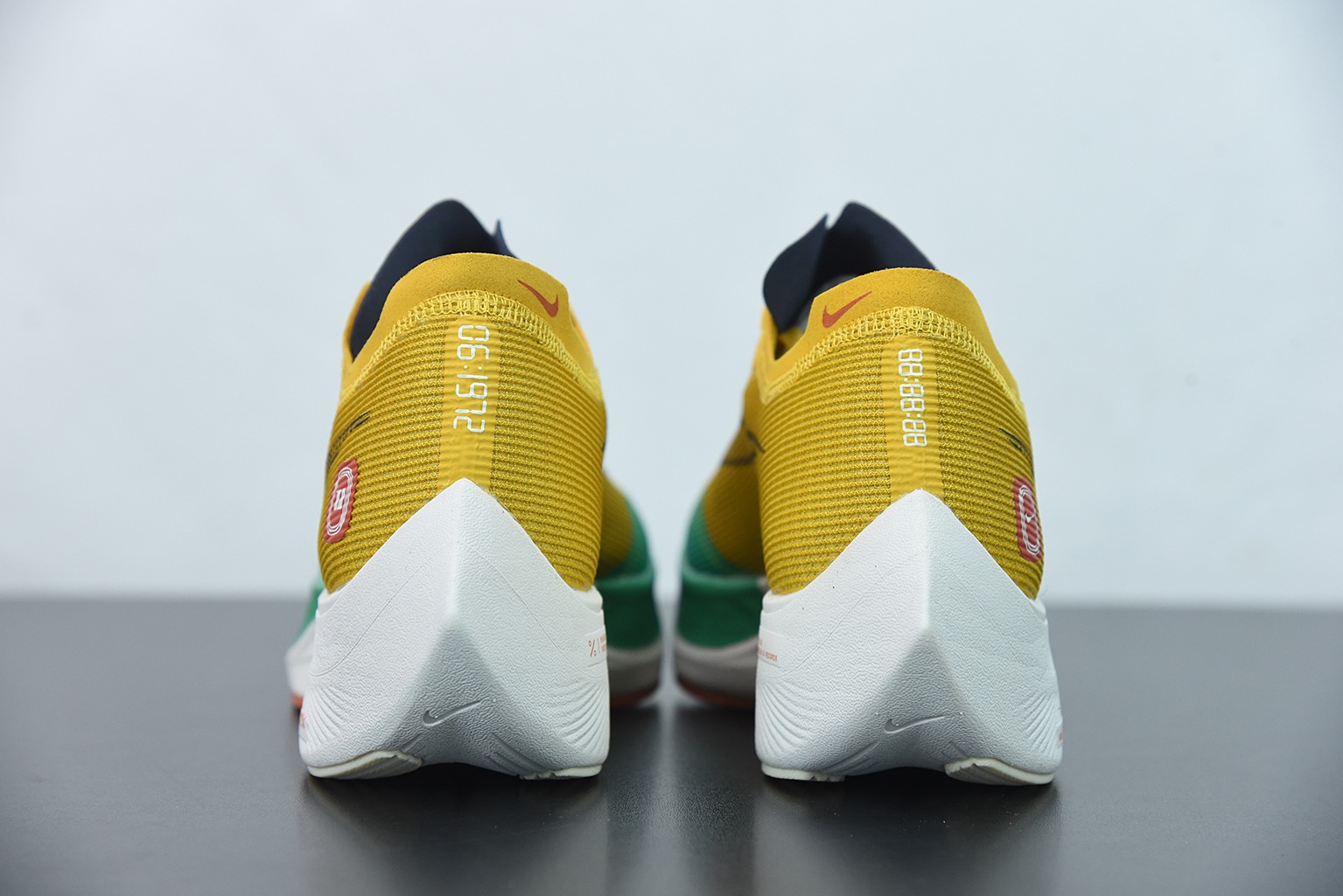 Nk ZoomX Vaporfly NEXT% 2 马拉松针织面透气运动跑鞋 黄绿 货号:DJ5182 -700