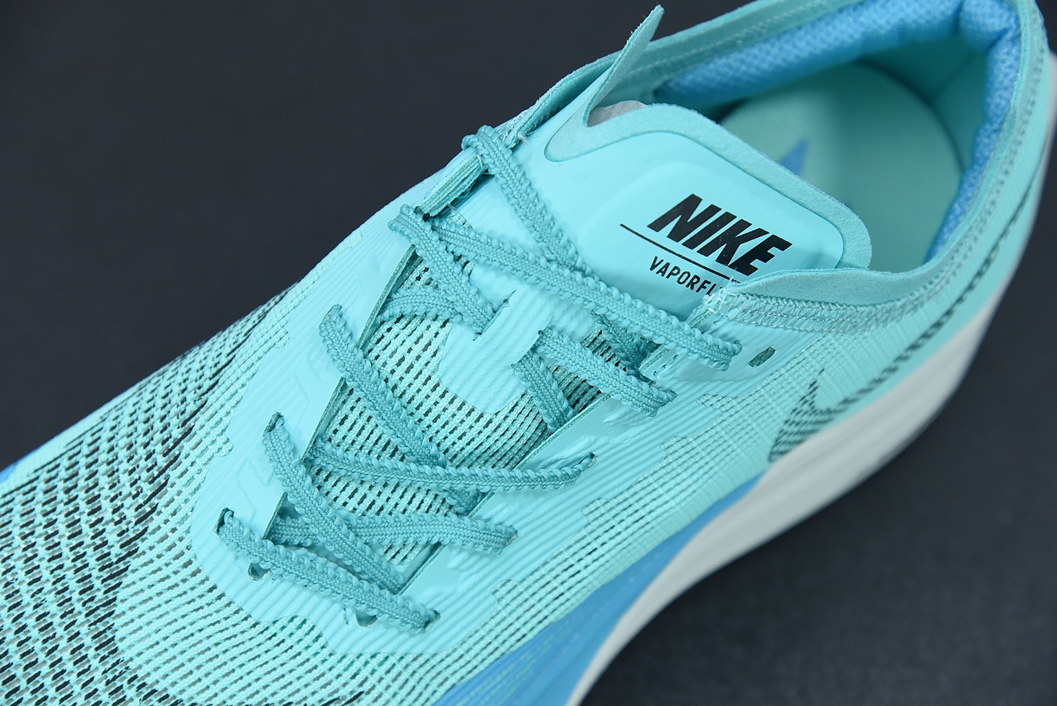 Nk ZoomX Vaporfly NEXT％ 2 马拉松针织面透气运动跑鞋 蓝色 货号：CU4111-300
