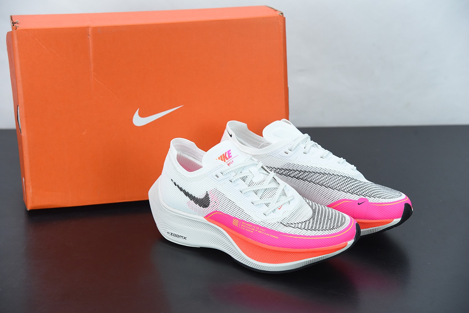 Nk ZoomX Vaporfly NEXT％ 2 马拉松针织面透气运动跑鞋 白粉 货号：DJ5457-100
