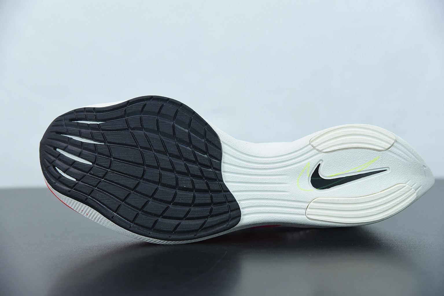 Nk ZoomX Vaporfly NEXT％ 2 马拉松针织面透气运动跑鞋 白粉 货号：DJ5457-100