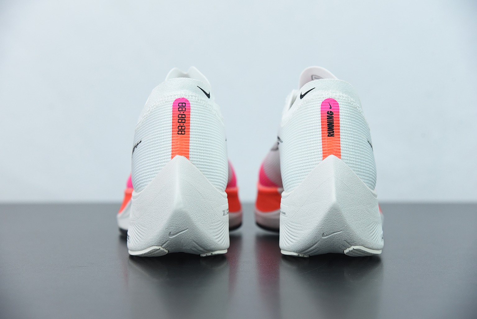 Nk ZoomX Vaporfly NEXT％ 2 马拉松针织面透气运动跑鞋 白粉 货号：DJ5457-100