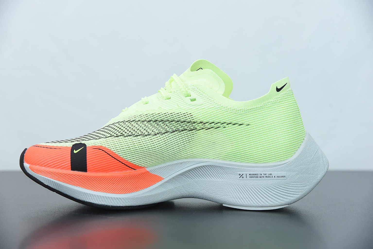 Nk ZoomX Vaporfly NEXT％ 2 马拉松针织面透气运动跑鞋 黄橙 货号：CU4111-700