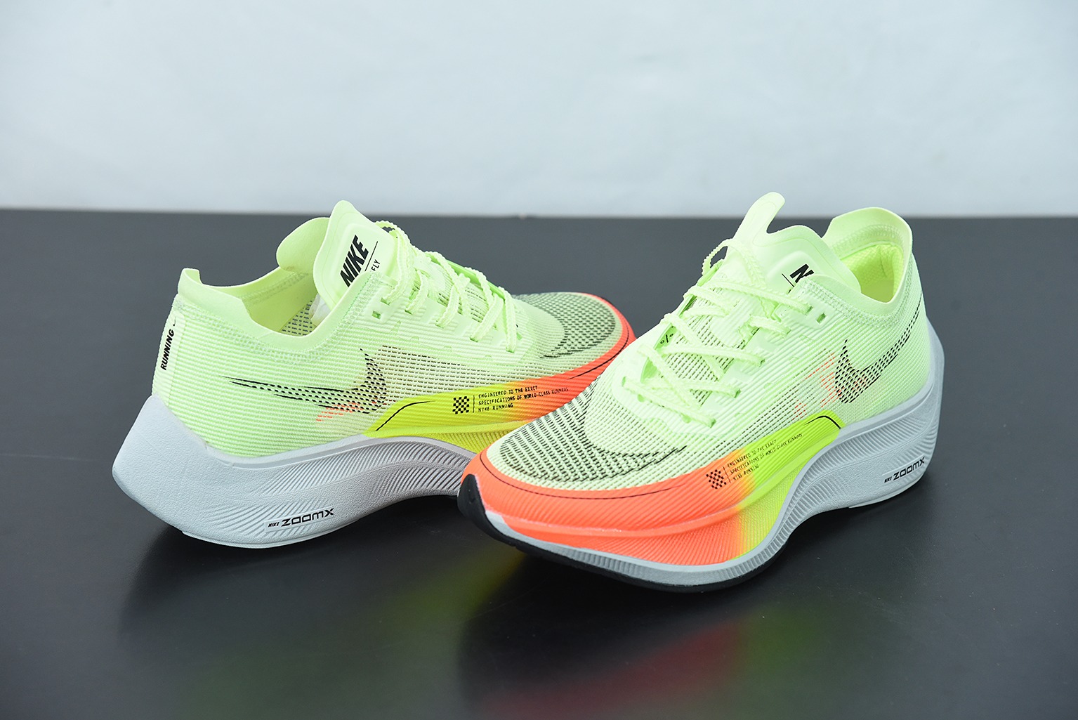 Nk ZoomX Vaporfly NEXT％ 2 马拉松针织面透气运动跑鞋 黄橙 货号：CU4111-700