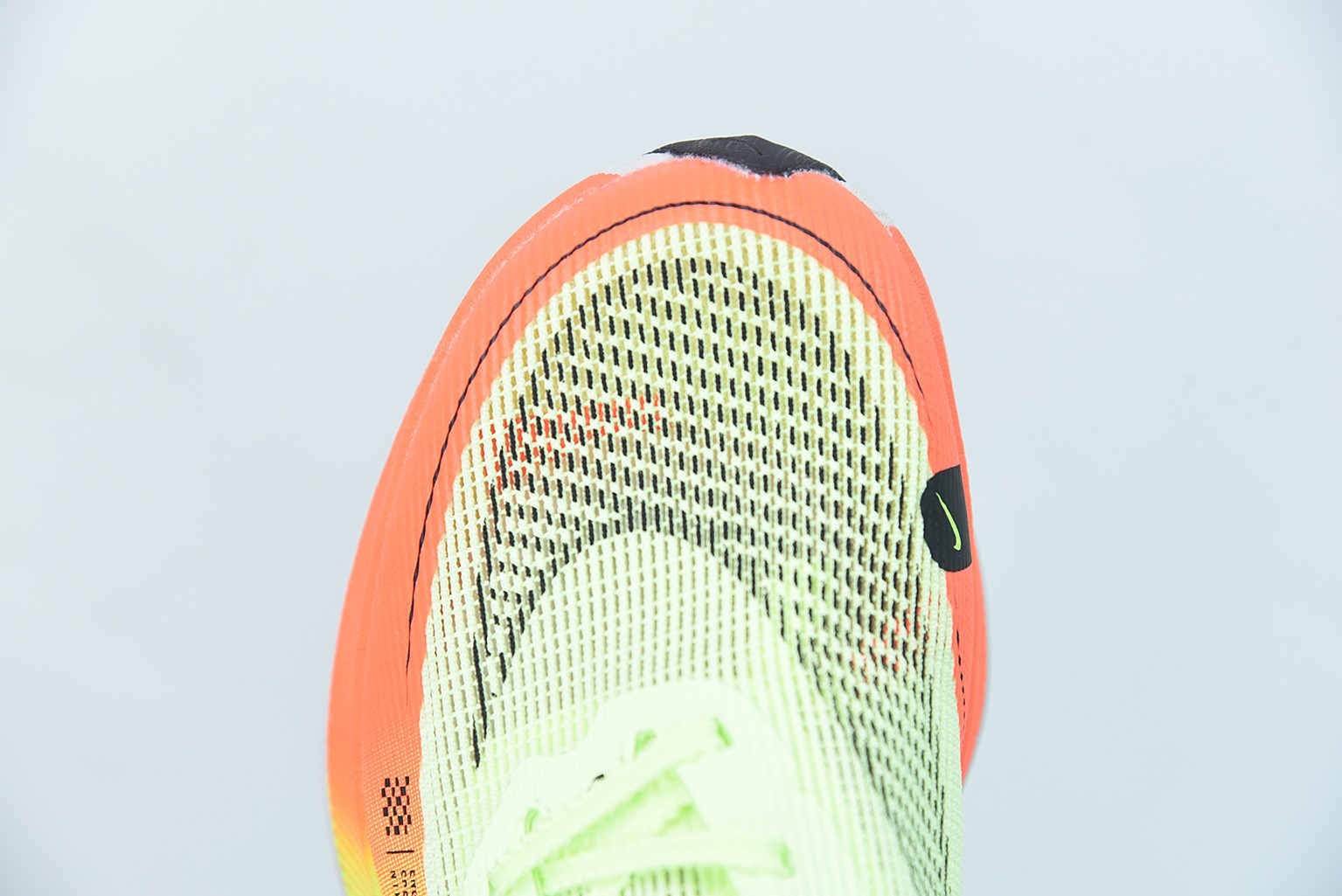 Nk ZoomX Vaporfly NEXT％ 2 马拉松针织面透气运动跑鞋 黄橙 货号：CU4111-700