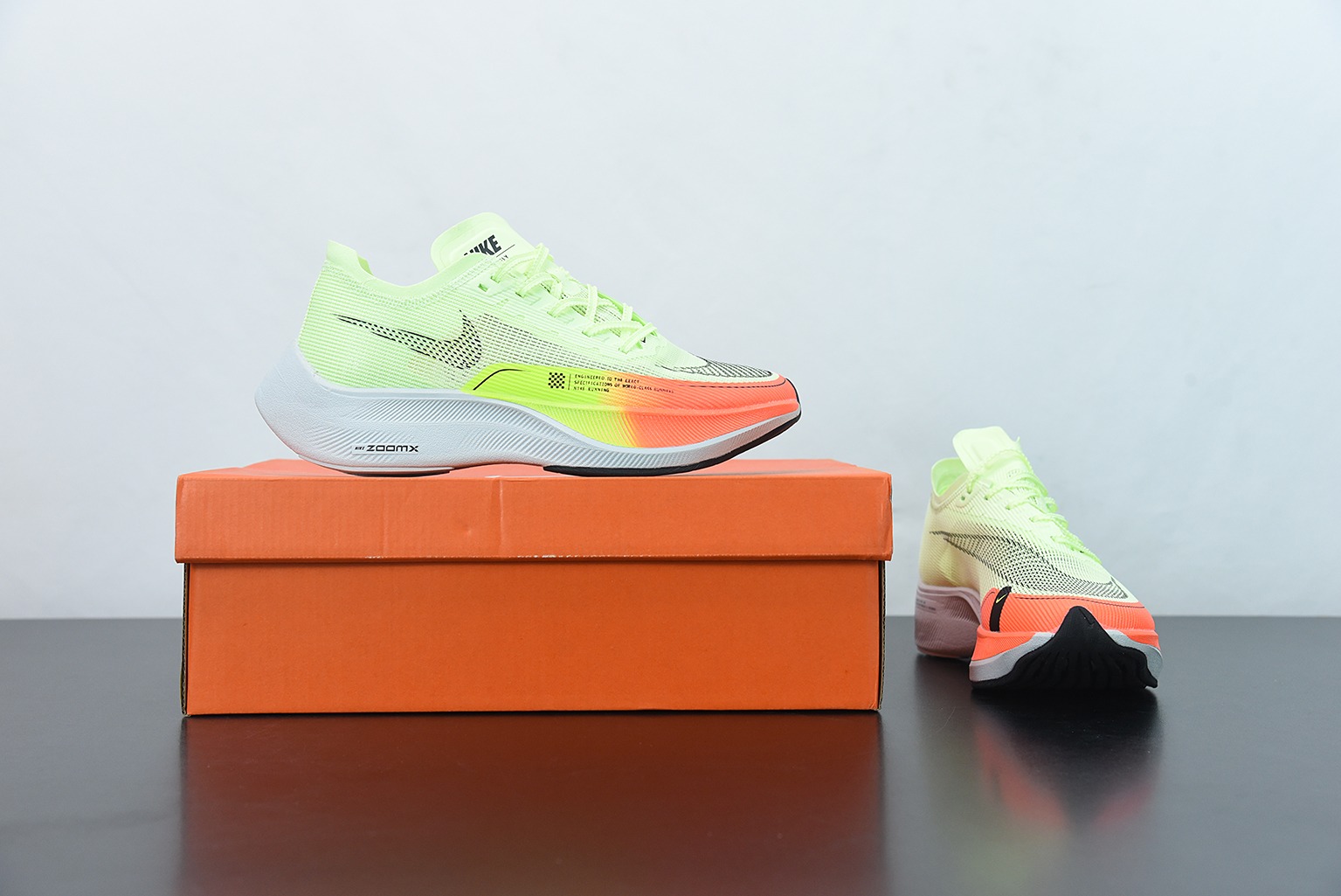 Nk ZoomX Vaporfly NEXT％ 2 马拉松针织面透气运动跑鞋 黄橙 货号：CU4111-700