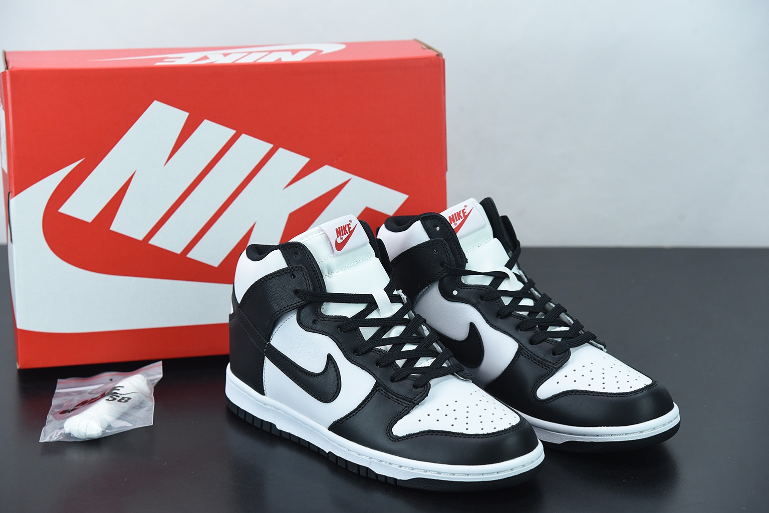 SB Zoom Dunk HIGH PRO 扣篮系列复古高帮休闲运动滑板板鞋 货号: DD1869 103