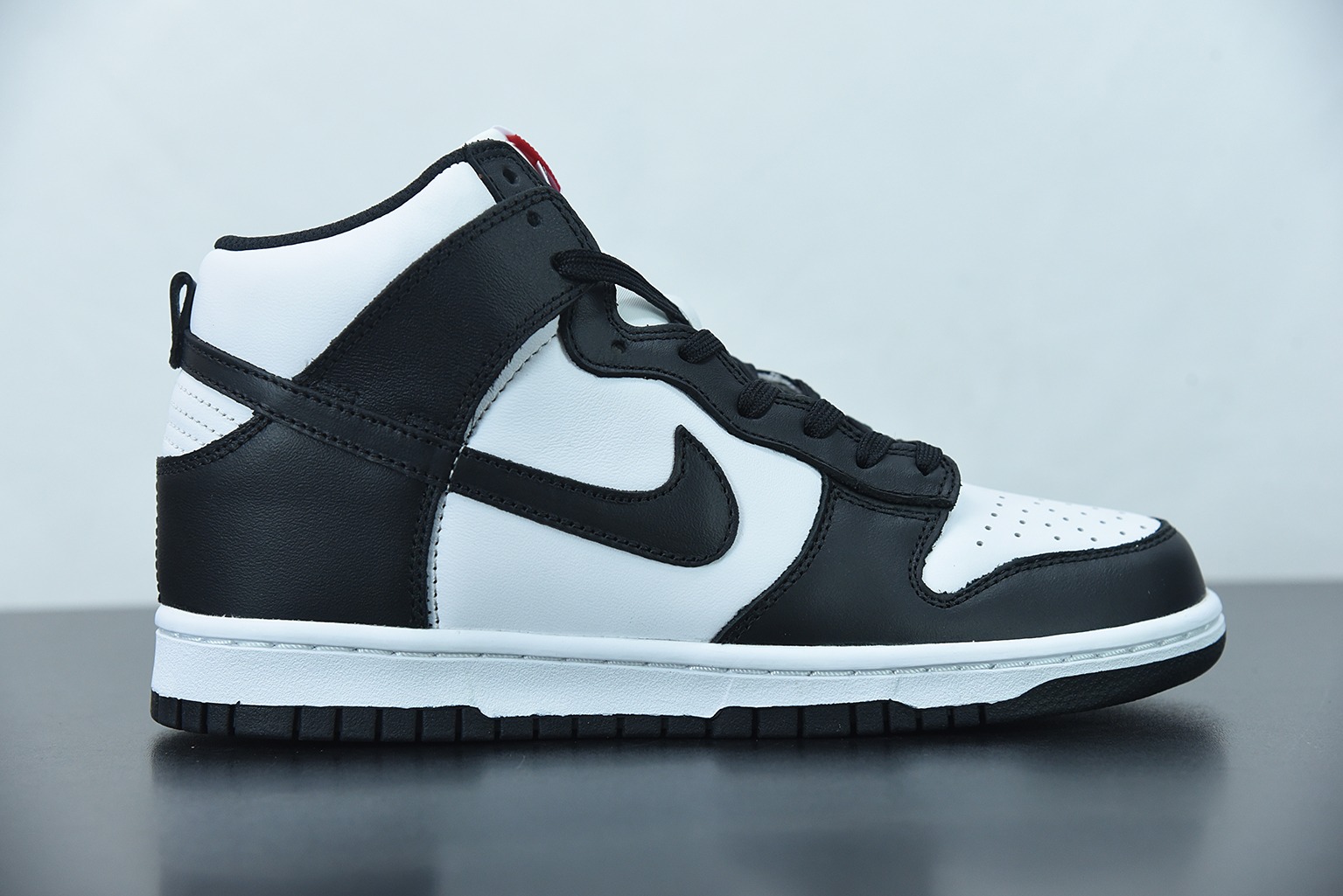 SB Zoom Dunk HIGH PRO 扣篮系列复古高帮休闲运动滑板板鞋 货号: DD1869 103