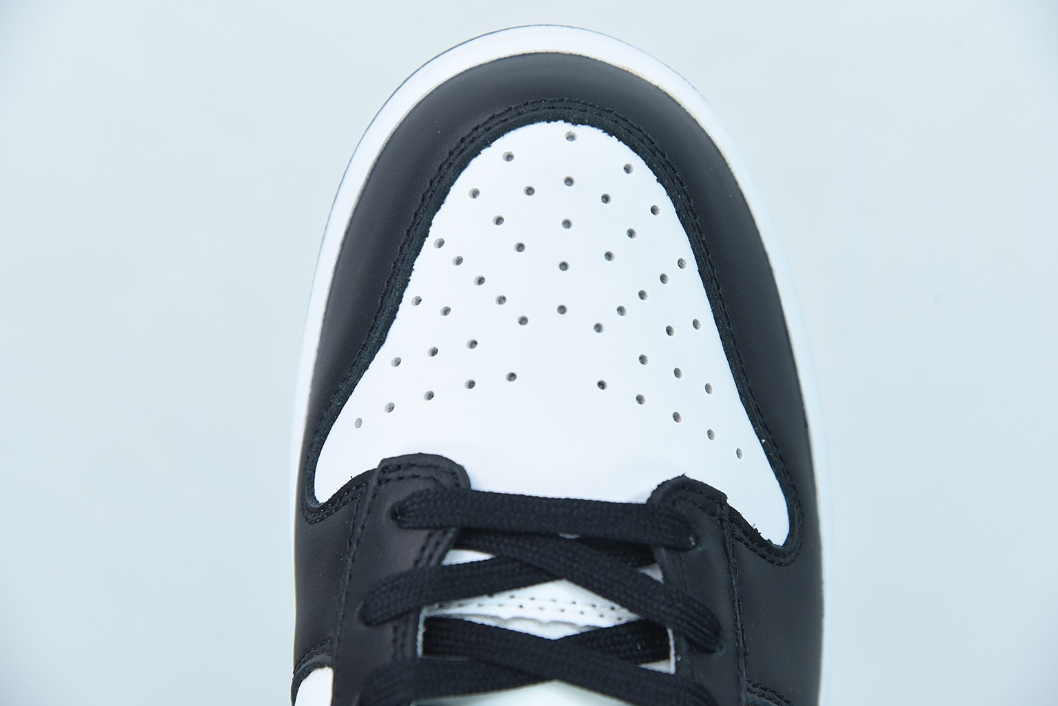 SB Zoom Dunk HIGH PRO 扣篮系列复古高帮休闲运动滑板板鞋 货号: DD1869 103