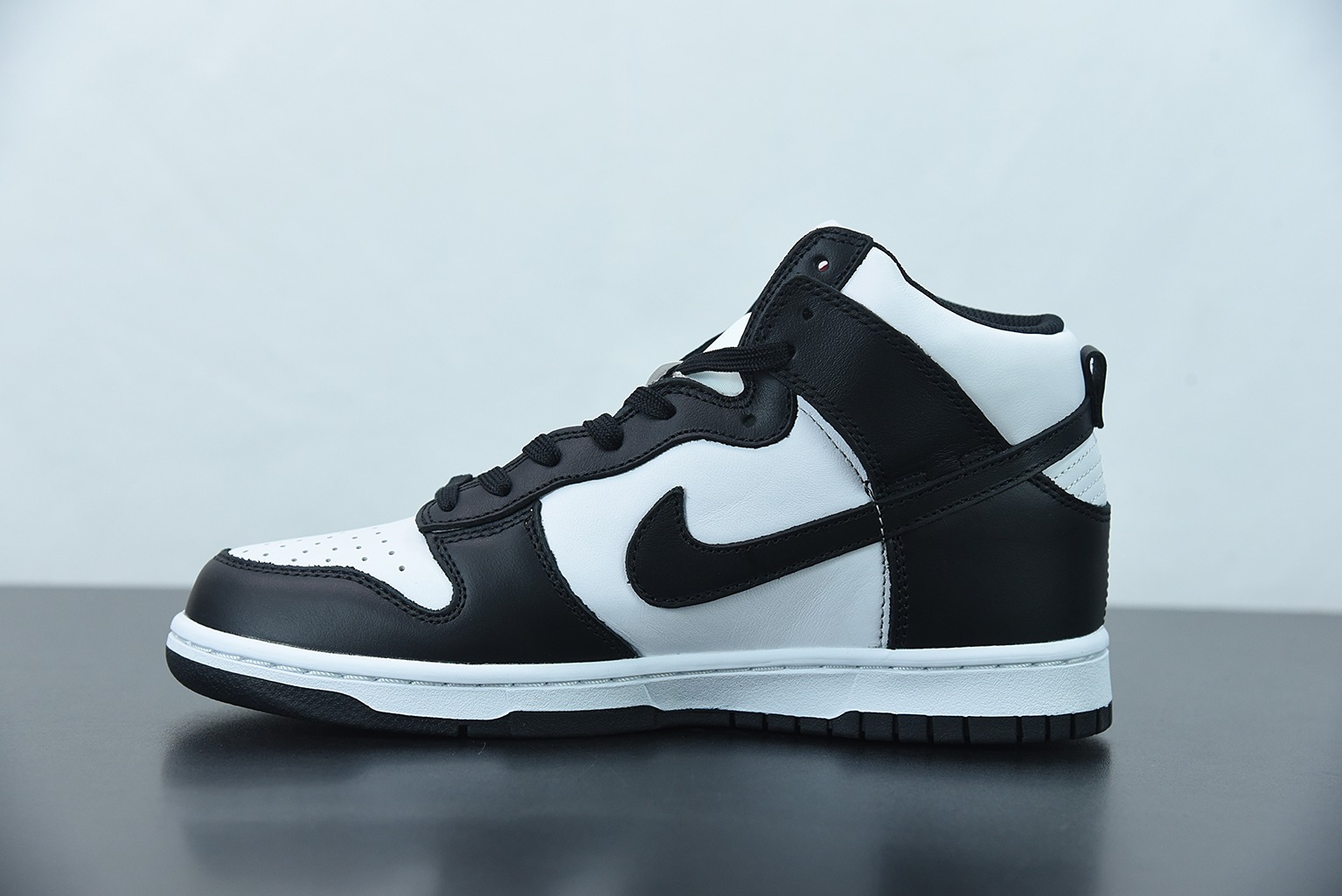SB Zoom Dunk HIGH PRO 扣篮系列复古高帮休闲运动滑板板鞋 货号: DD1869 103