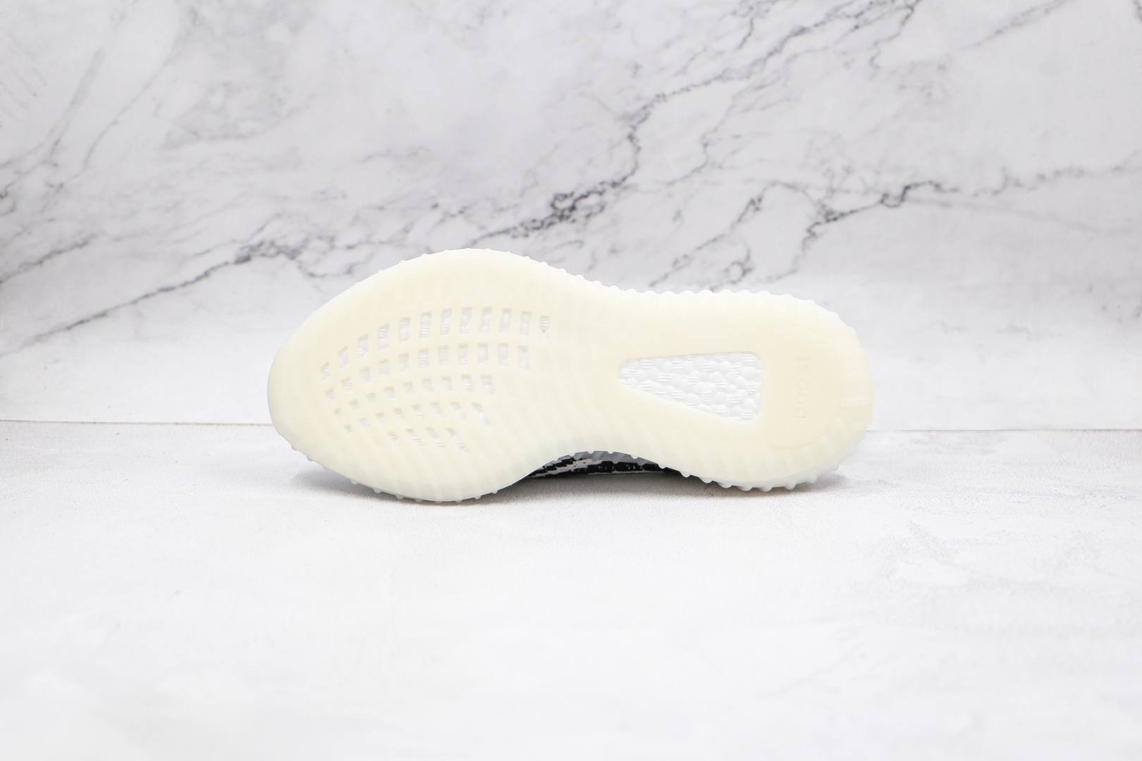 椰子 350 V2 巴斯夫 Yeezy Boost 350 V2 白斑马运动鞋
