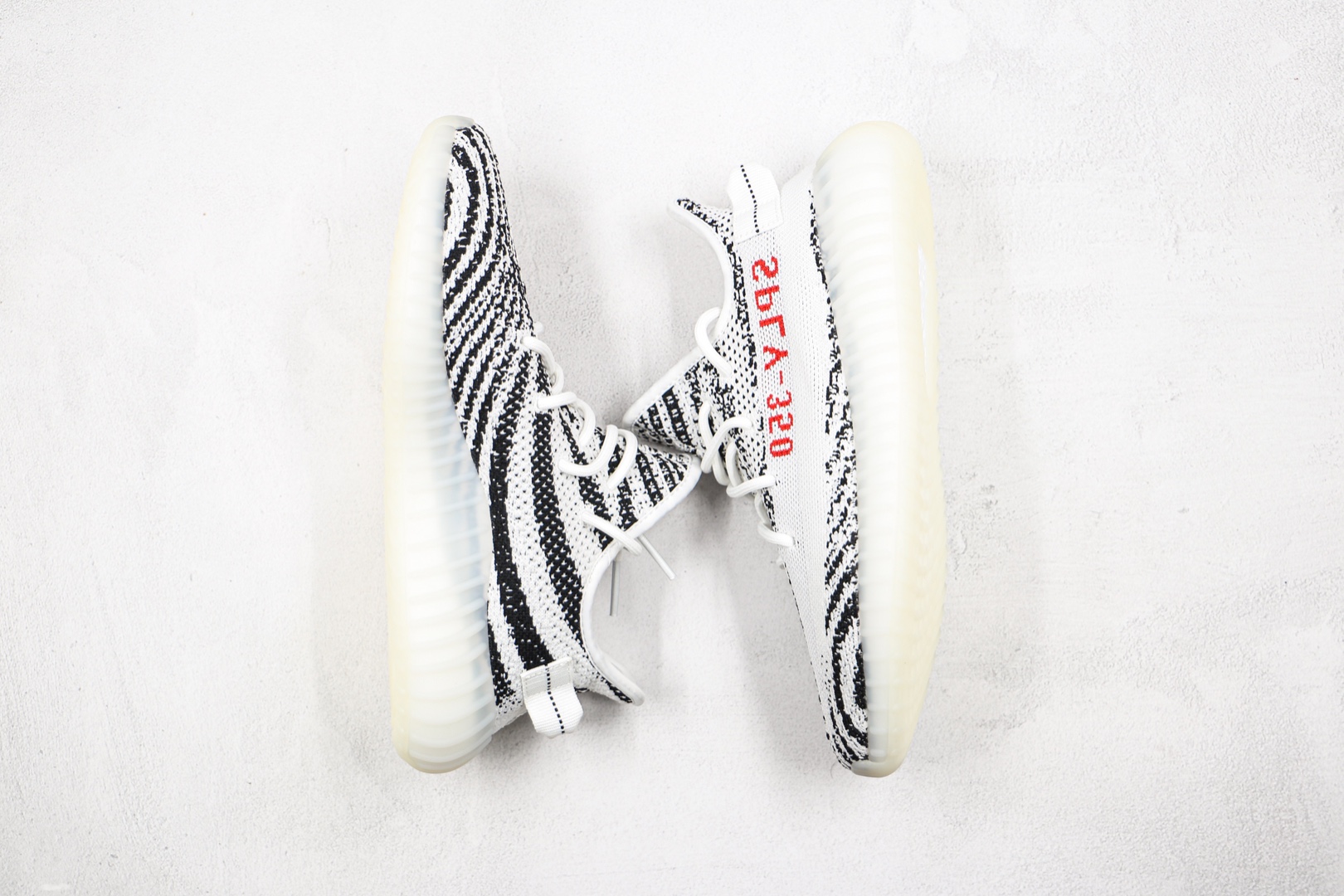 椰子 350 V2 巴斯夫 Yeezy Boost 350 V2 白斑马运动鞋