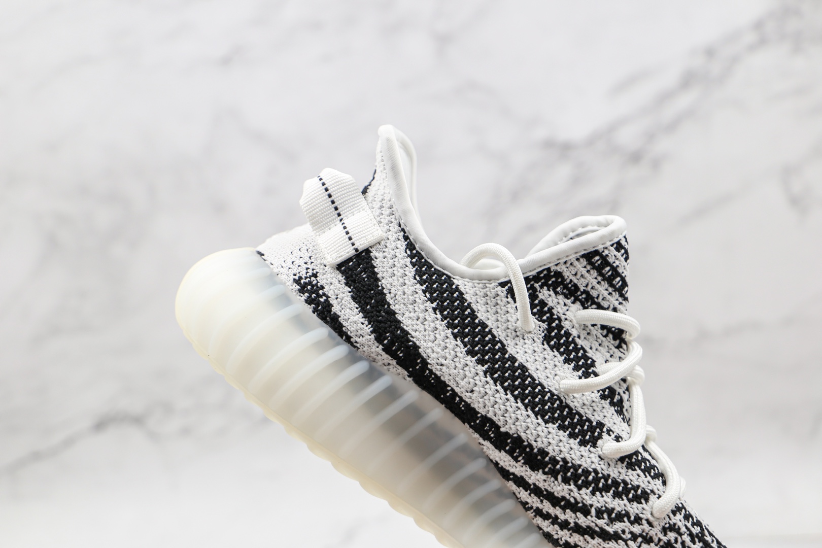椰子 350 V2 巴斯夫 Yeezy Boost 350 V2 白斑马运动鞋