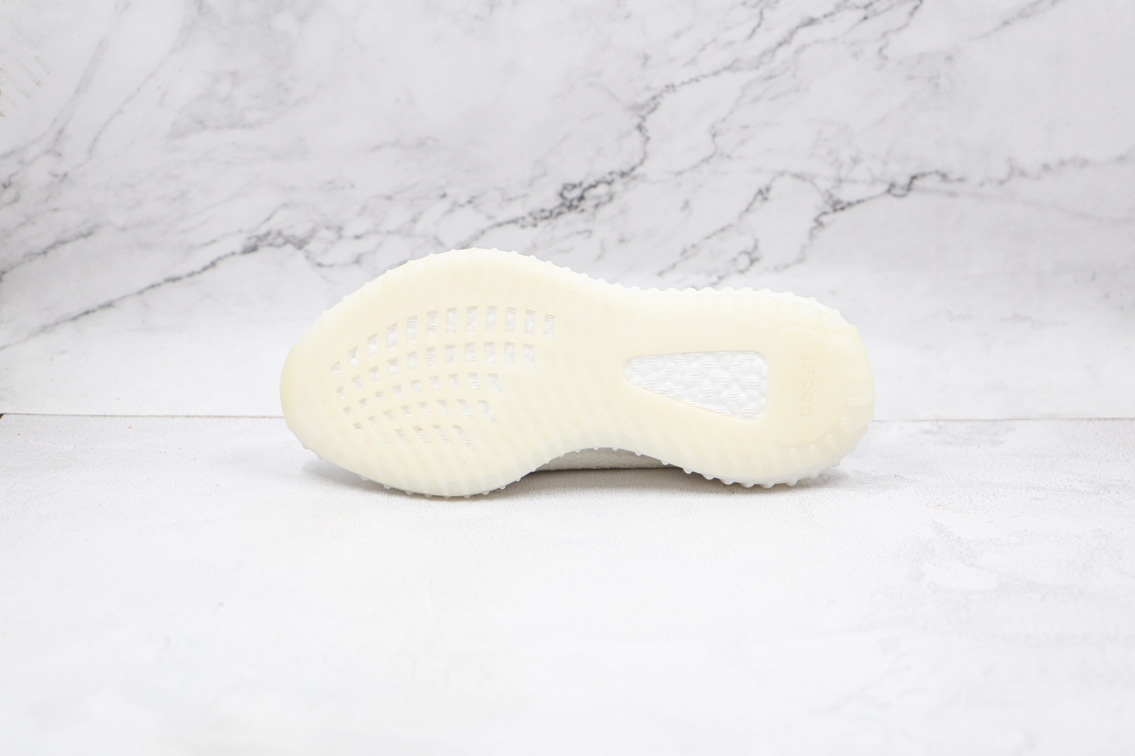 椰子 350 V2 巴斯夫 Yeezy Boost 350 V2 白冰淇淋运动鞋