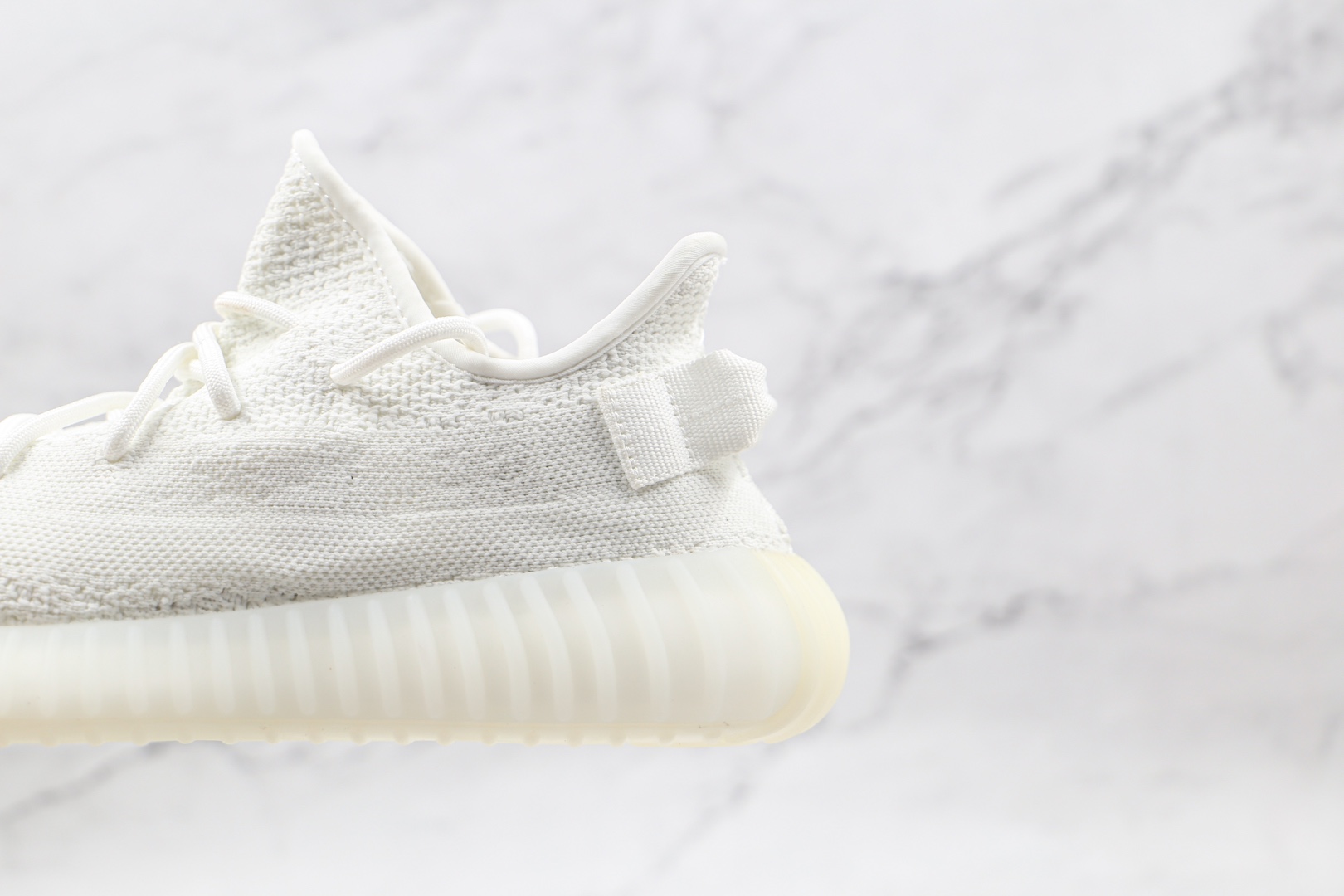椰子 350 V2 巴斯夫 Yeezy Boost 350 V2 白冰淇淋运动鞋