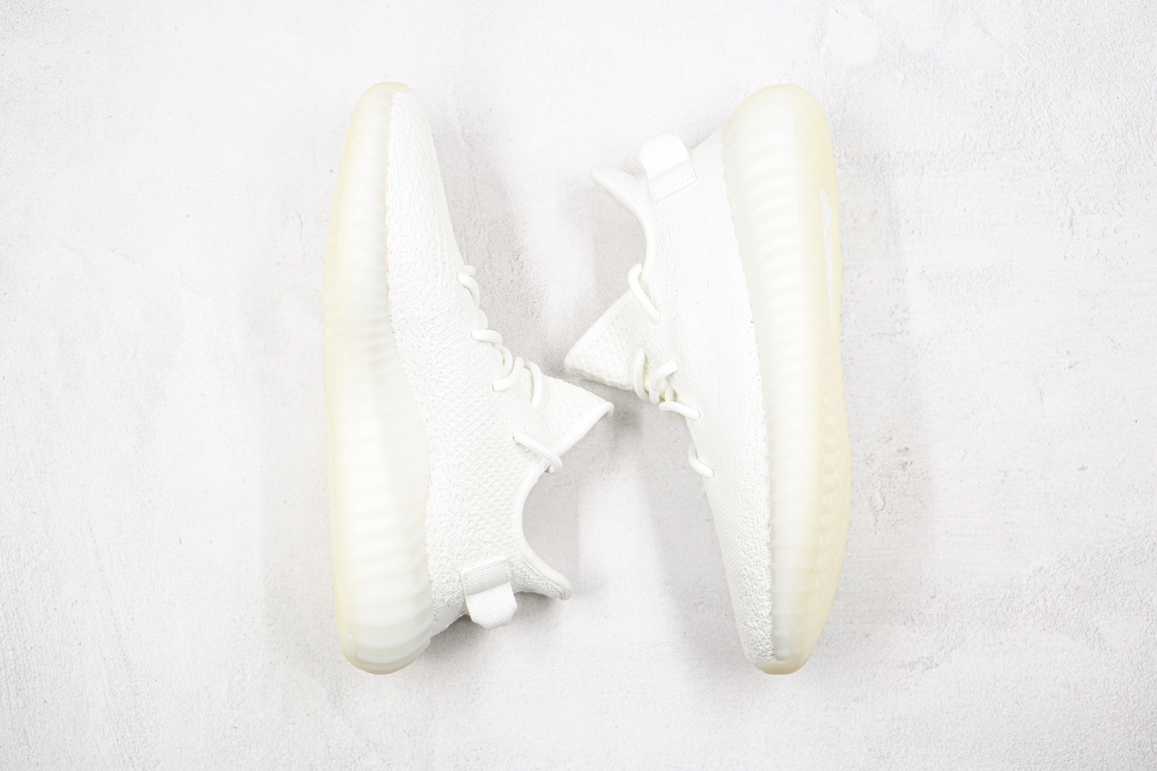 椰子 350 V2 巴斯夫 Yeezy Boost 350 V2 白冰淇淋运动鞋