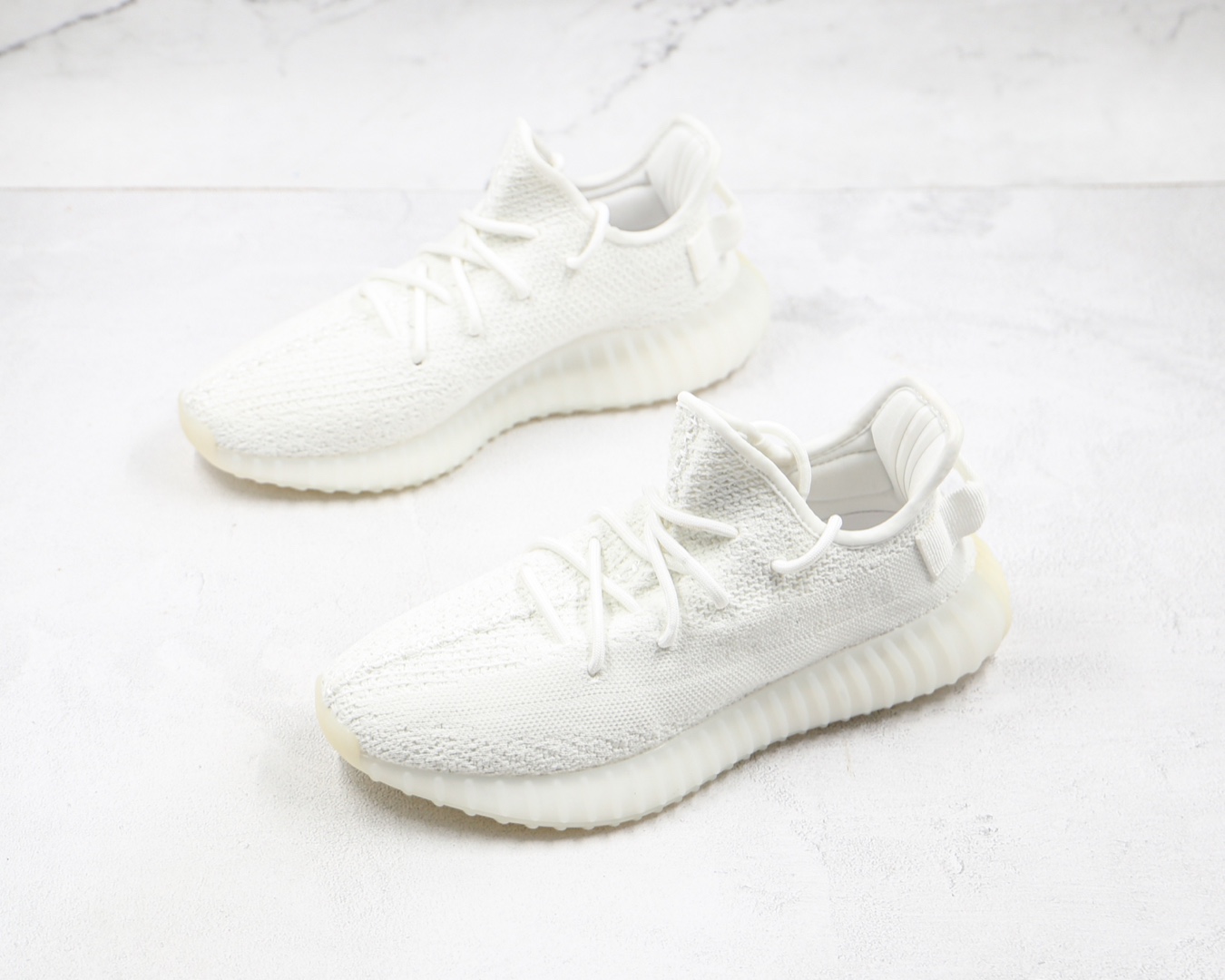 椰子 350 V2 巴斯夫 Yeezy Boost 350 V2 白冰淇淋运动鞋