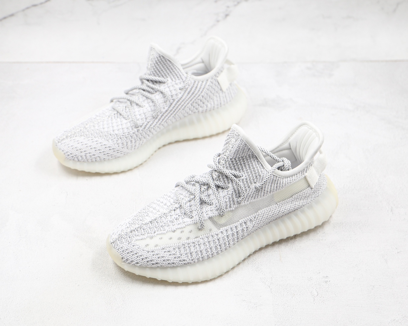 椰子 350 V2 巴斯夫 Yeezy Boost 350 V2 白满天星运动鞋