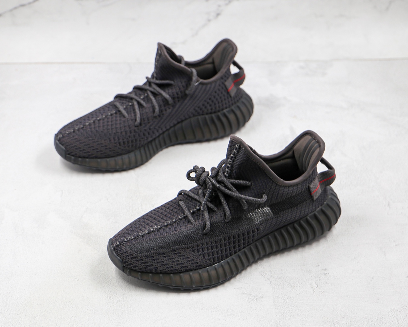 椰子 350 V2 巴斯夫 Yeezy Boost 350 V2 黑天使运动鞋