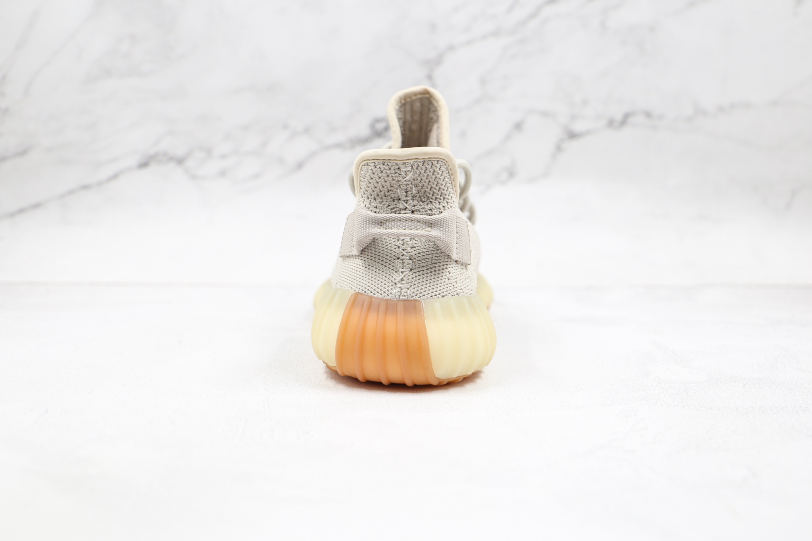 椰子 350 V2 巴斯夫 Yeezy Boost 350 V2 芝麻运动鞋