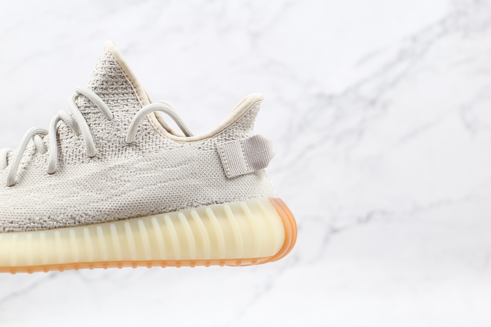 椰子 350 V2 巴斯夫 Yeezy Boost 350 V2 芝麻运动鞋
