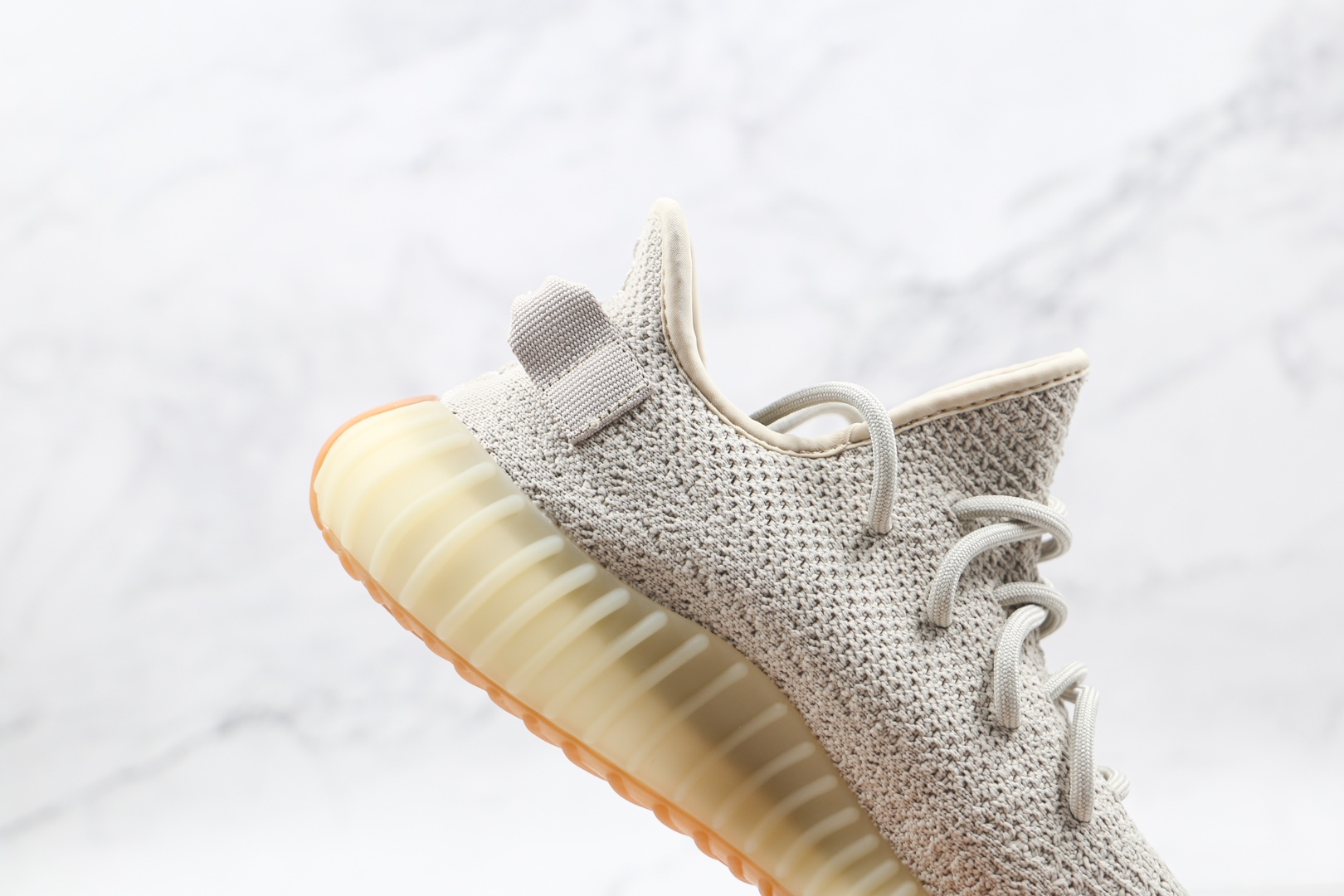 椰子 350 V2 巴斯夫 Yeezy Boost 350 V2 芝麻运动鞋