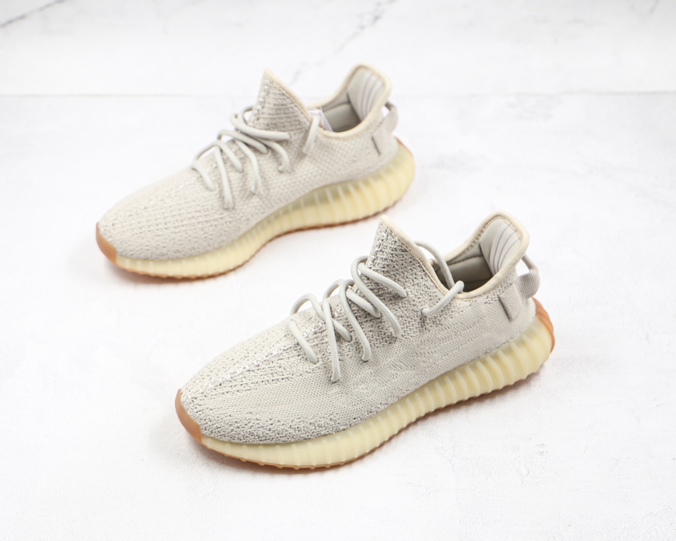 椰子 350 V2 巴斯夫 Yeezy Boost 350 V2 芝麻运动鞋
