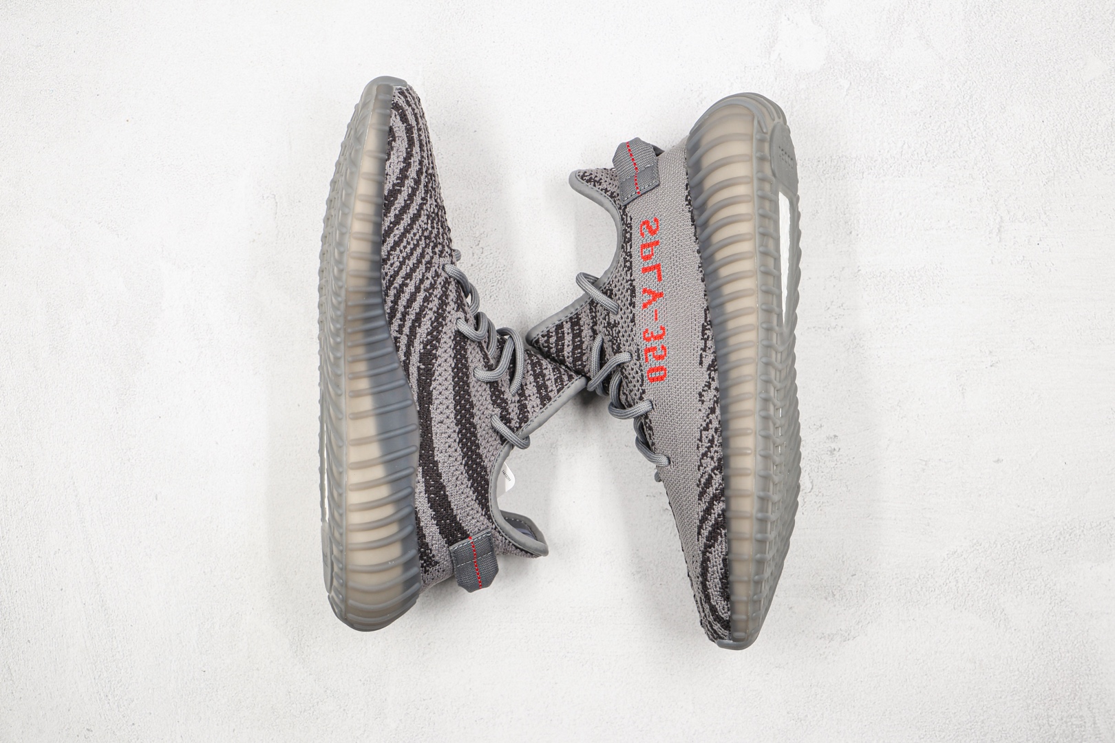 椰子 350 V2 巴斯夫 Yeezy Boost 350 V2 灰斑马运动鞋