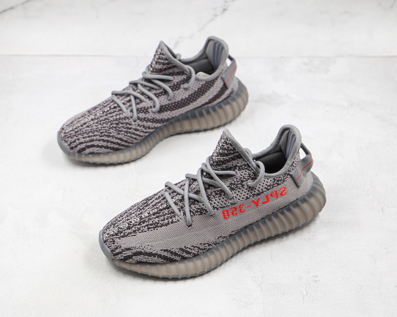 椰子 350 V2 巴斯夫 Yeezy Boost 350 V2 灰斑马运动鞋