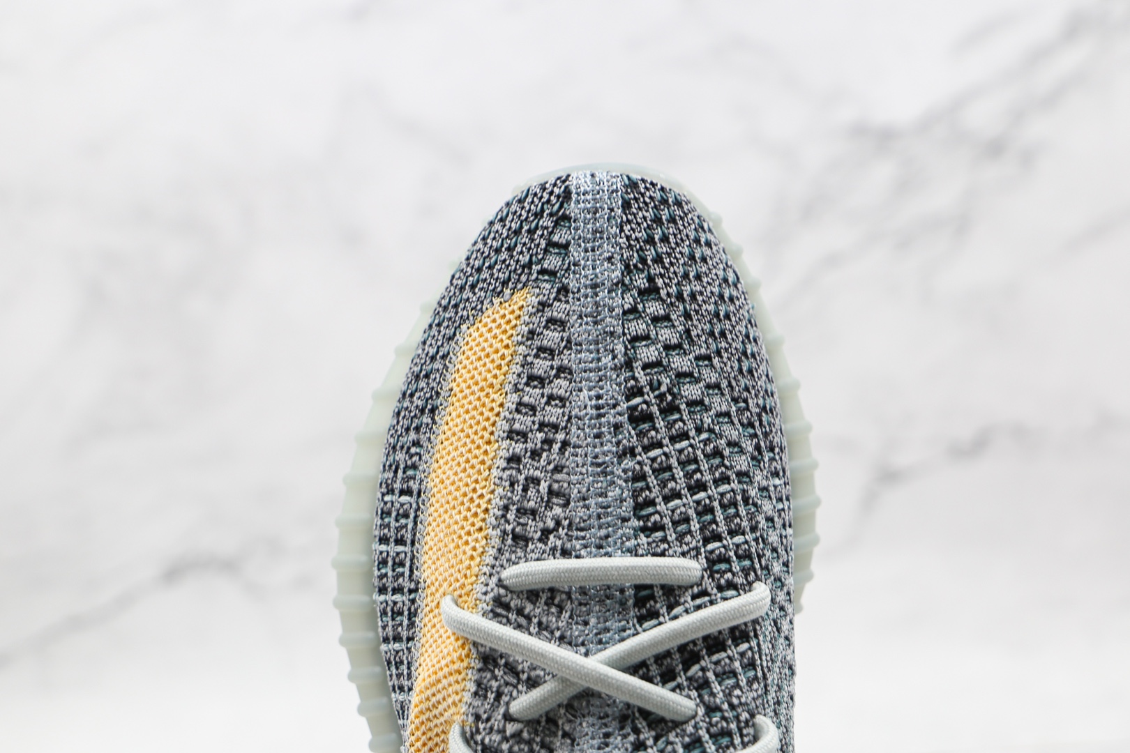 椰子 350 V2 巴斯夫 Yeezy Boost 350 V2 信风蓝运动鞋 水洗丹宁