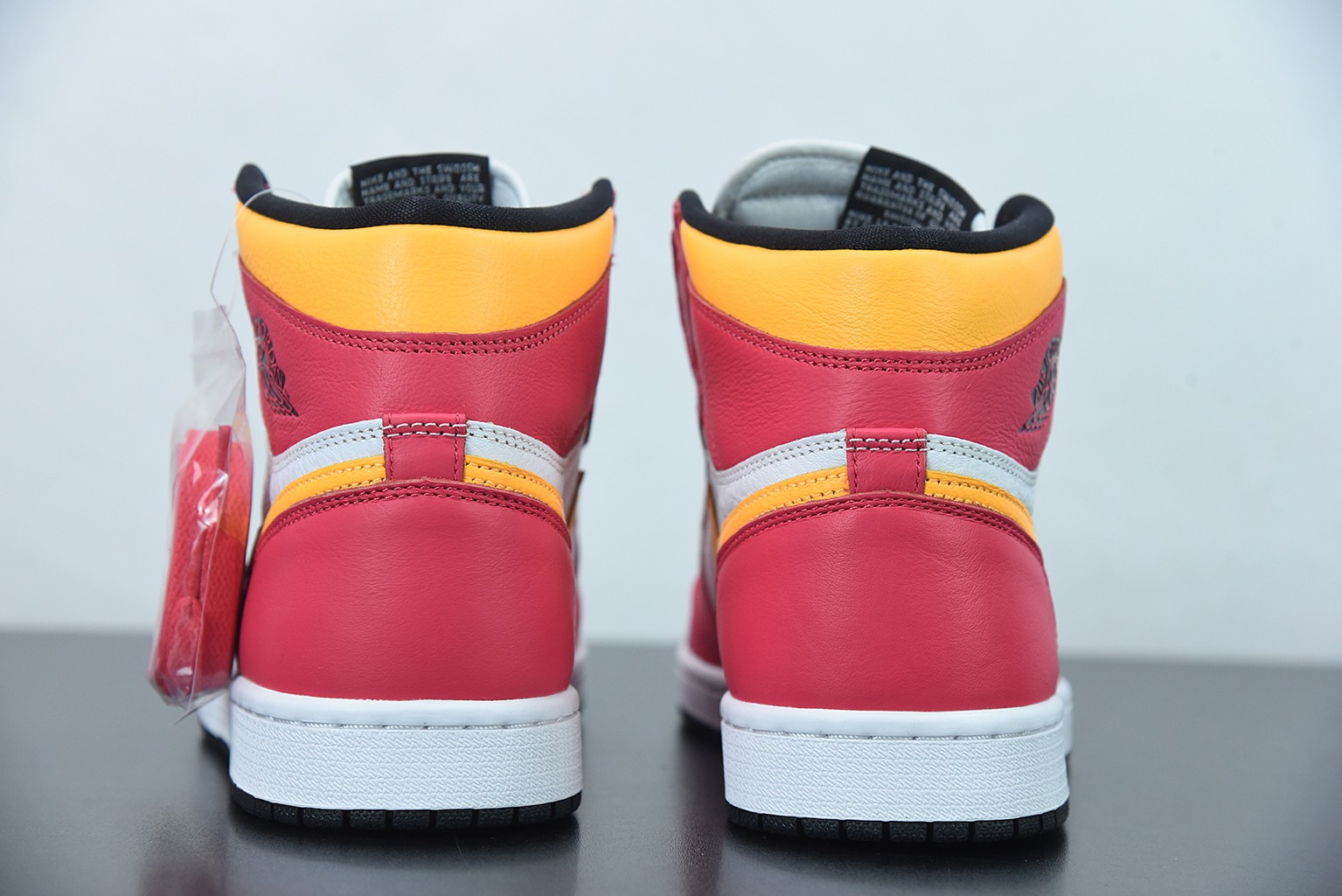 Air Jordan 1 Retro Hi OG " Light Fusion Red " AJ1乔1 白黄粉 高帮文化篮球鞋 555088-603