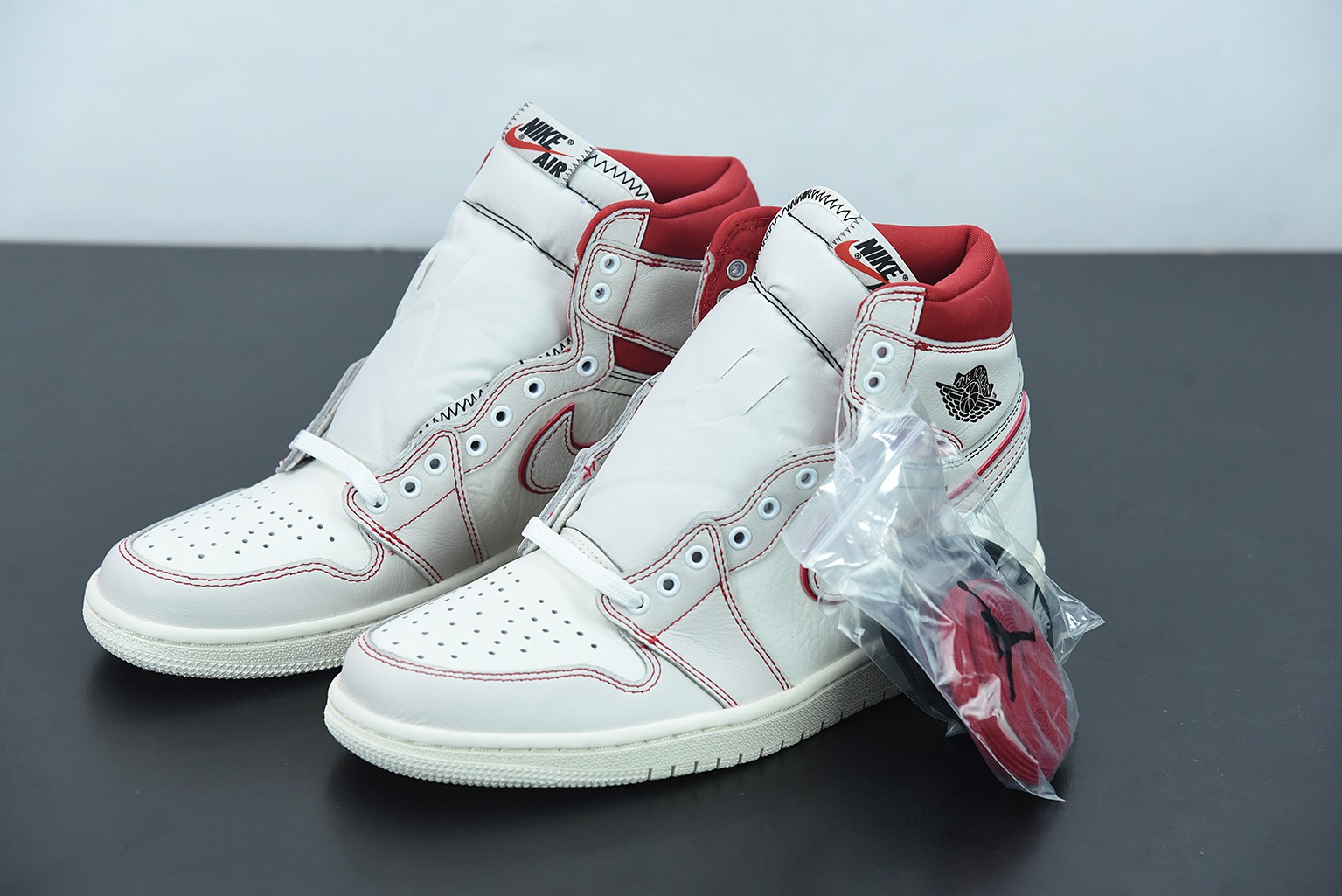 Air Jordan 1 Retro Phantom Gym Red OG AJ1 兔八哥 高帮文化篮球鞋 555088-160