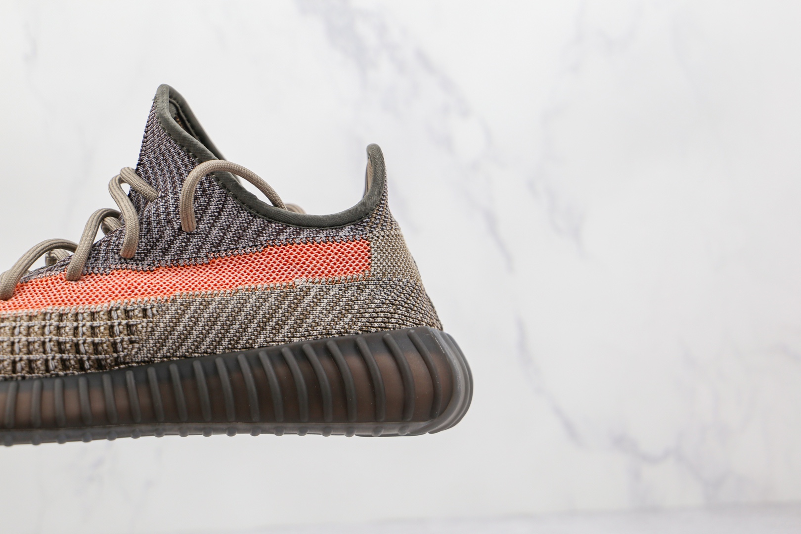 椰子 350 V2 巴斯夫 Yeezy Boost 350 V2 灰红 兵马俑运动鞋货号:GW0089