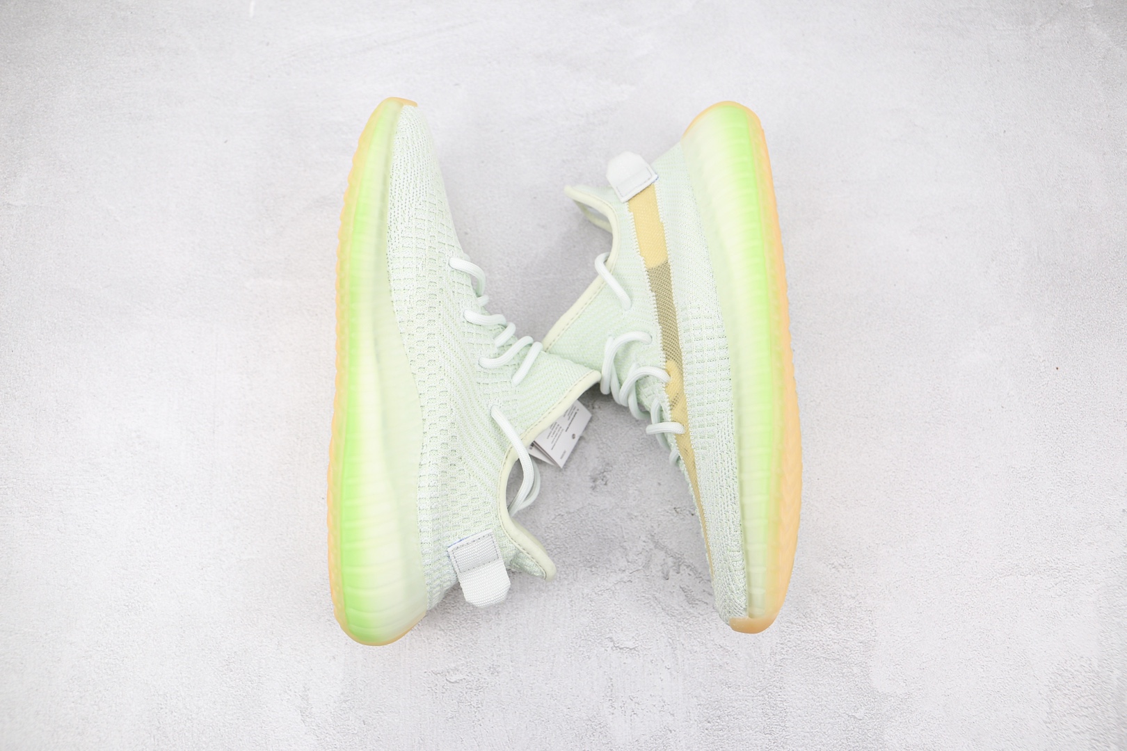 椰子 350 V2 巴斯夫 Yeezy Boost 350 V2 亚洲限定运动鞋