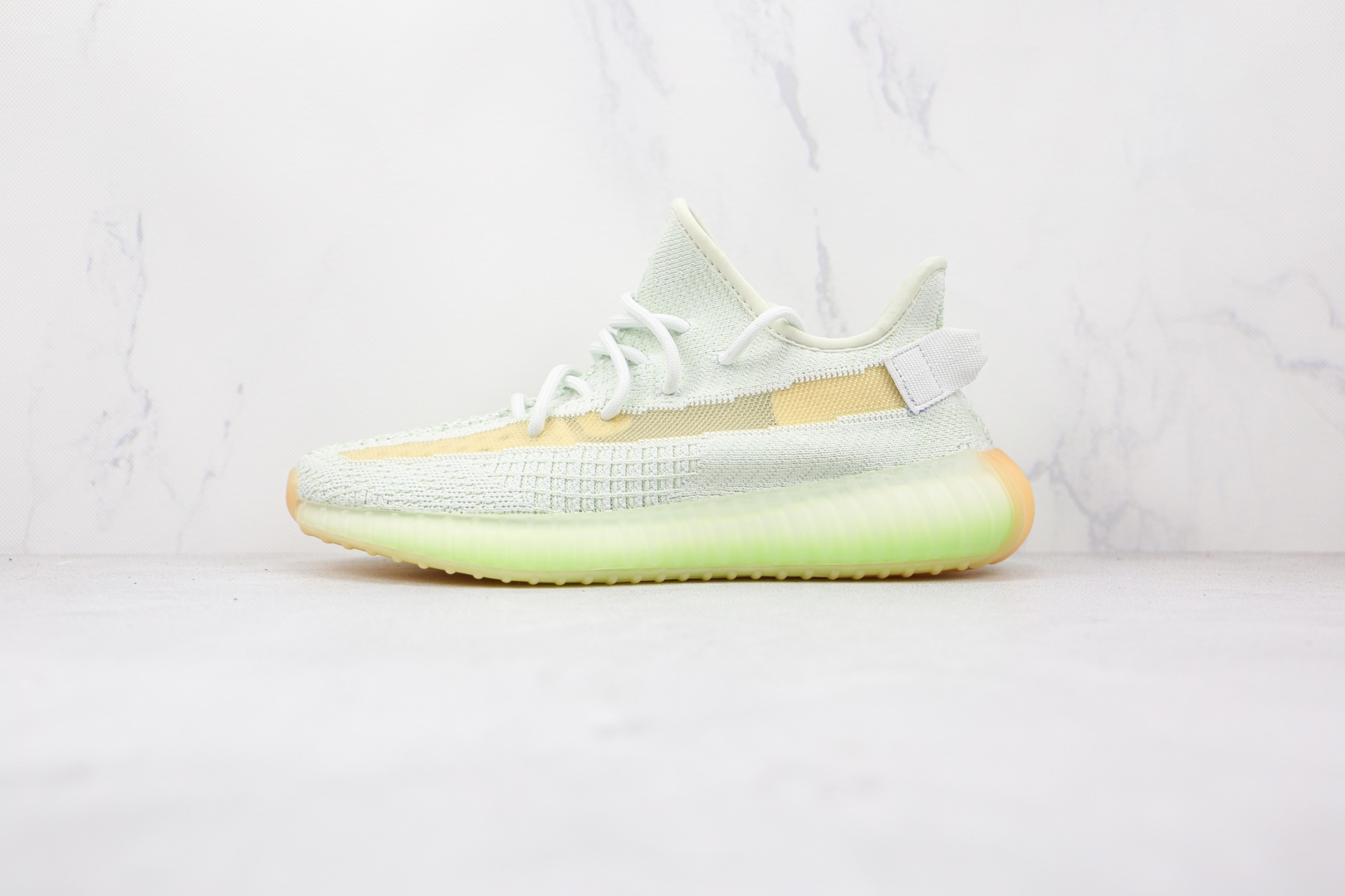 椰子 350 V2 巴斯夫 Yeezy Boost 350 V2 亚洲限定运动鞋
