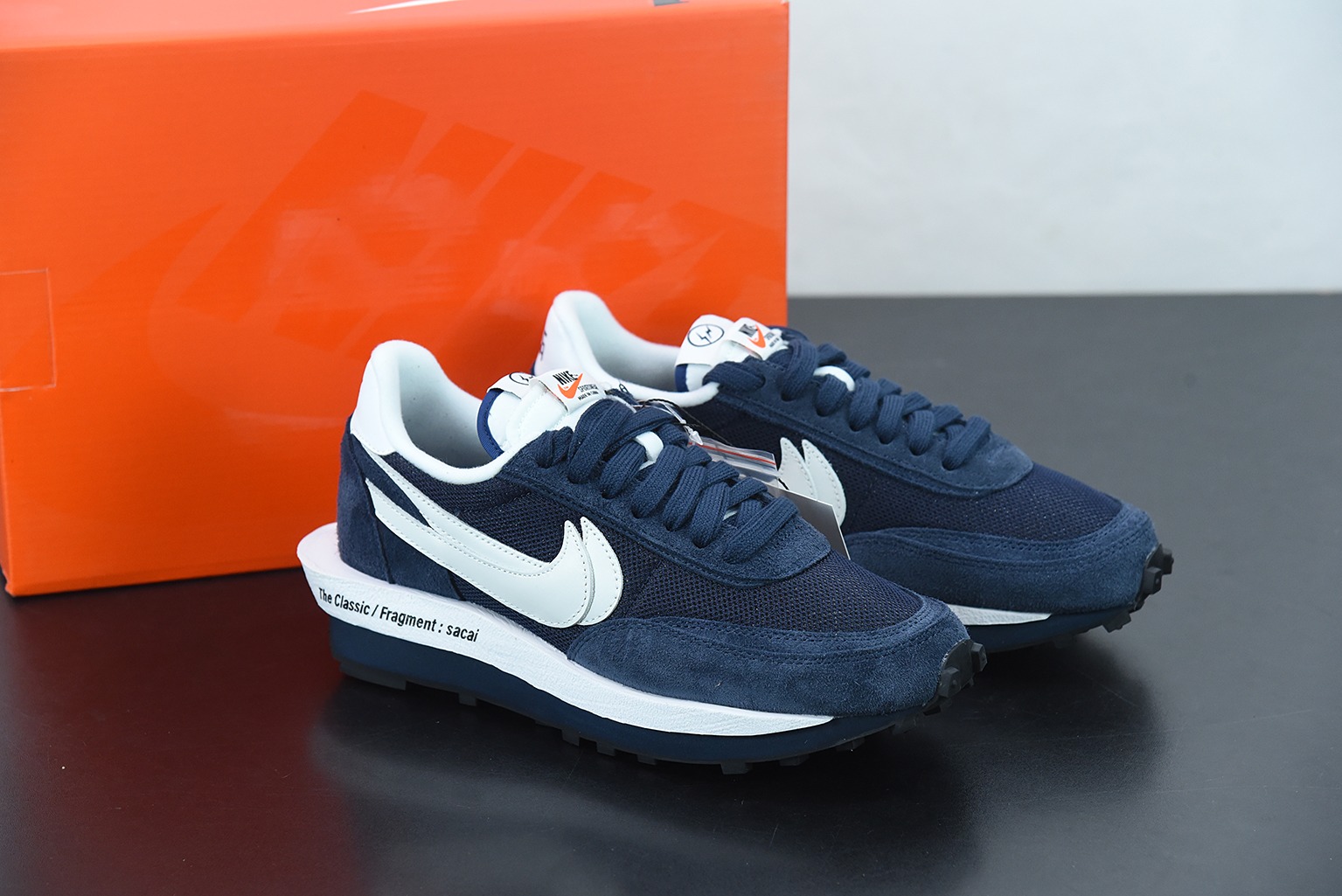 T00C5 Nk LDVWaffle x Sacai x藤原浩三方联名款运动跑鞋 货号：DH2684-400