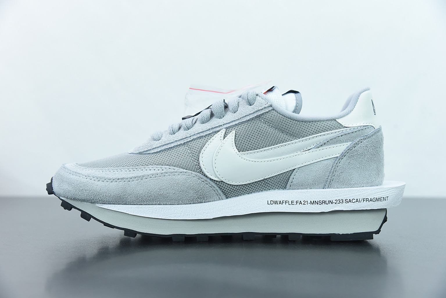 T00C5 Fragment Design x Sacai x LDWaffle华夫走秀休闲运动鞋 货号:DH2684-001