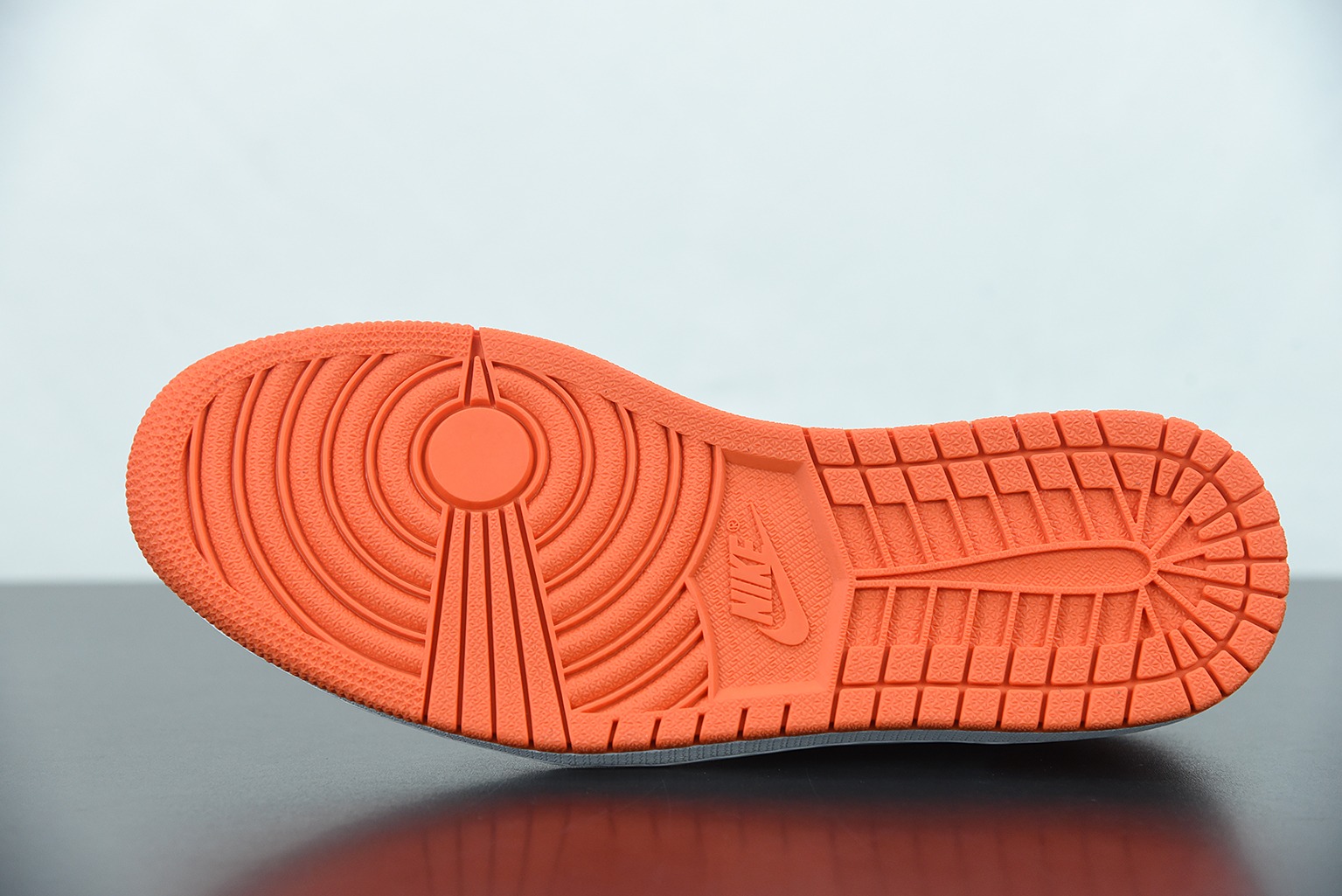 L00H5 纯原版本 Air Jordan 1 Low AJ1 乔丹1代低帮篮球鞋 白 橙扣碎 货号:CZ0790 801
