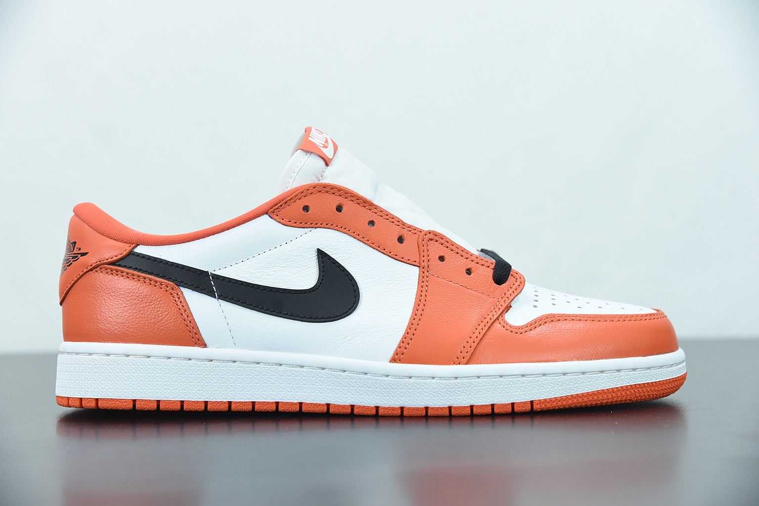 L00H5 纯原版本 Air Jordan 1 Low AJ1 乔丹1代低帮篮球鞋 白 橙扣碎 货号:CZ0790 801