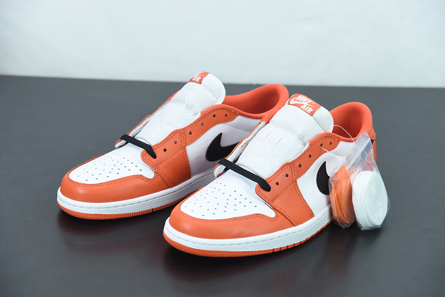 L00H5 纯原版本 Air Jordan 1 Low AJ1 乔丹1代低帮篮球鞋 白 橙扣碎 货号:CZ0790 801