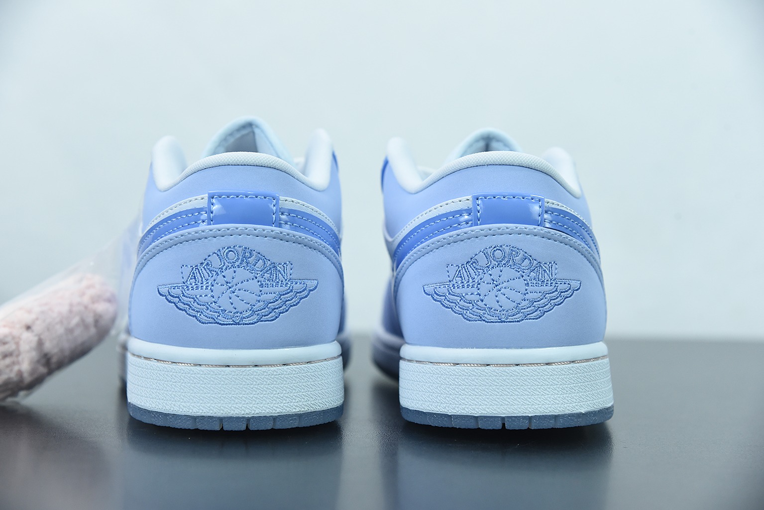 Air Jordan 1 Low Mighty Swooshers AJ1 低帮 雾霾蓝 动漫 货号：DM5442-040