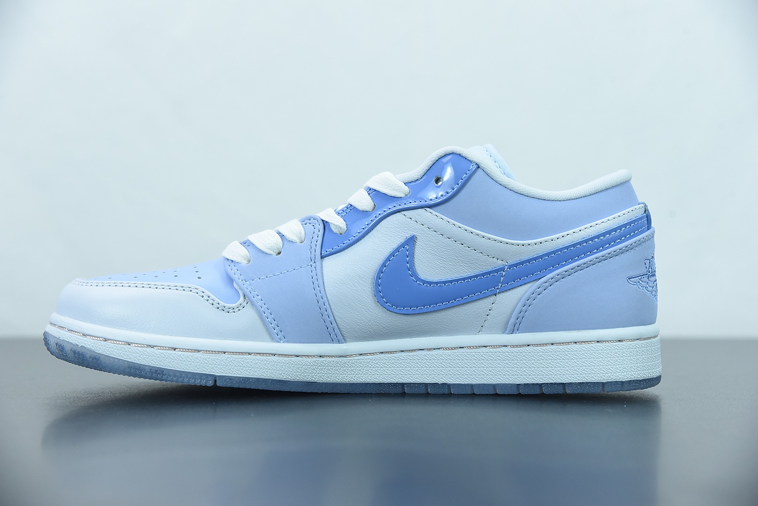 Air Jordan 1 Low Mighty Swooshers AJ1 低帮 雾霾蓝 动漫 货号：DM5442-040
